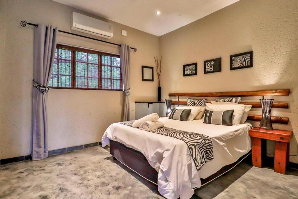 Luxury Kruger Escape Villa มาร์ลอทพาร์ค ภายนอก รูปภาพ