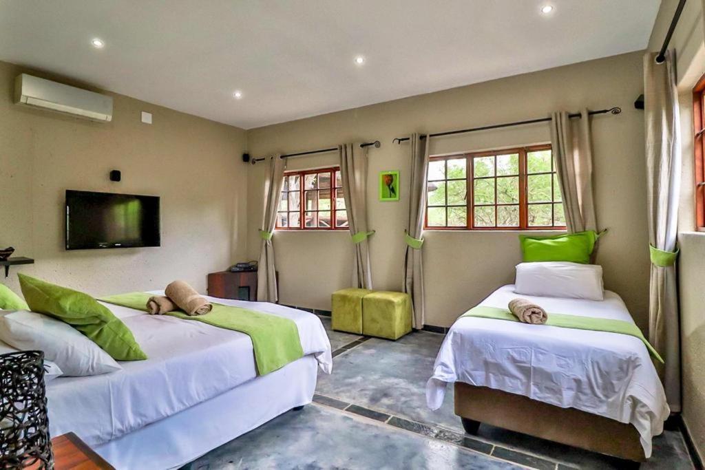 Luxury Kruger Escape Villa มาร์ลอทพาร์ค ภายนอก รูปภาพ